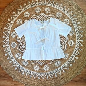 BNWT Boho White Cotton Short-Sleeve Blouse with Bow Details